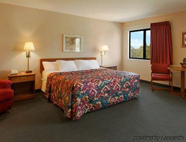 Days Inn By Wyndham Boonville Zimmer foto